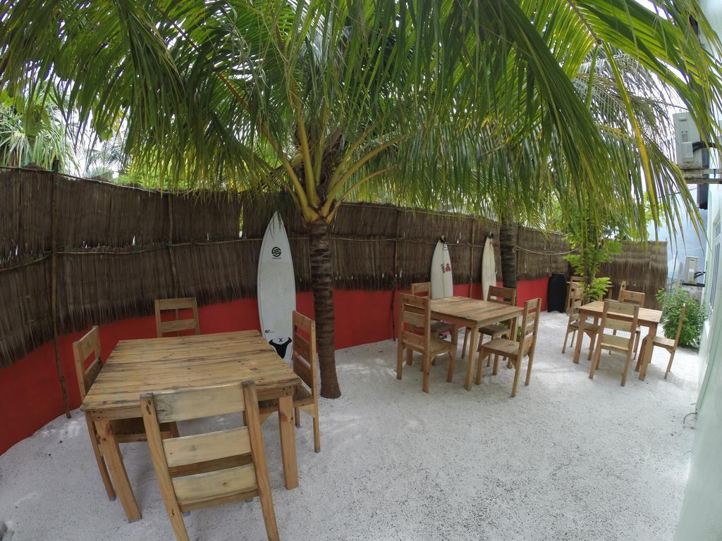 Huraa East Inn Exteriör bild