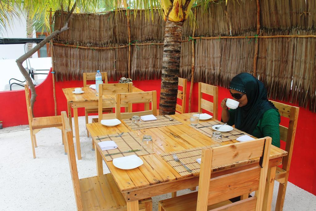 Huraa East Inn Exteriör bild