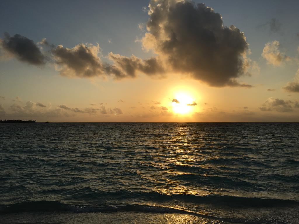 Huraa East Inn Exteriör bild