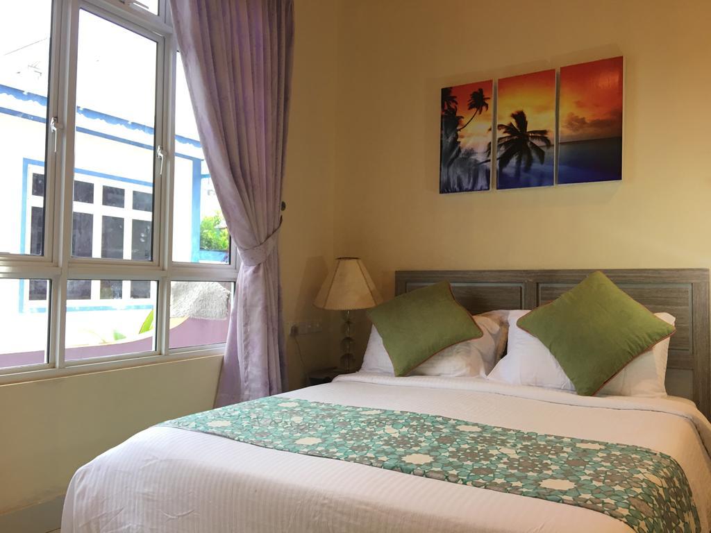 Huraa East Inn Exteriör bild